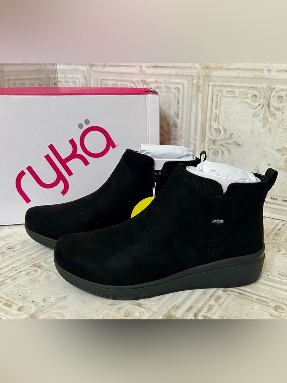 NEW Ryka Lovely Black Water Repellent Ankle Booties Women’s Size 10 Wide